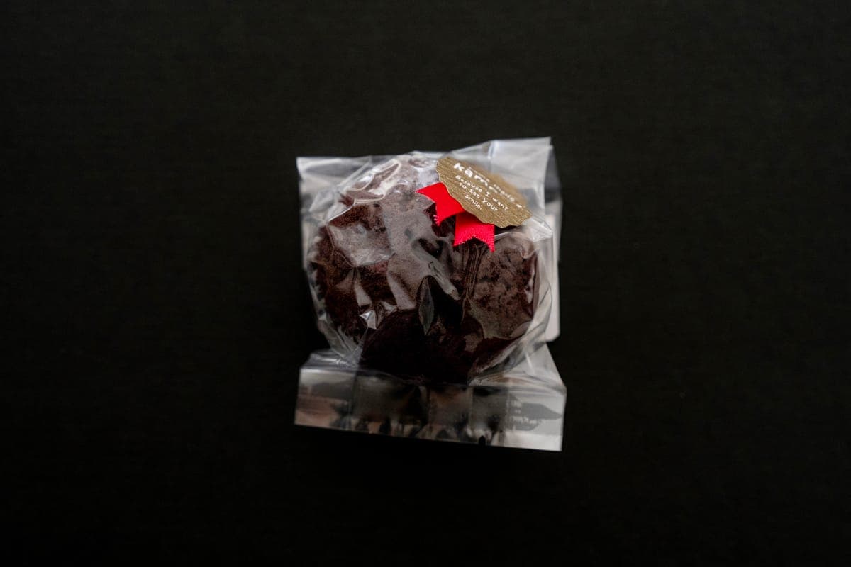 かもめで製造しているココア生地のクッキー